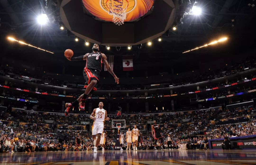 “互聯(lián)網(wǎng)+體育”場景是關(guān)鍵 看動因體育、NBA、Keep如何連接線上與線下丨體育經(jīng)理人